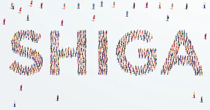 「SHIGA」の形に人が集まって並んでいるイメージ