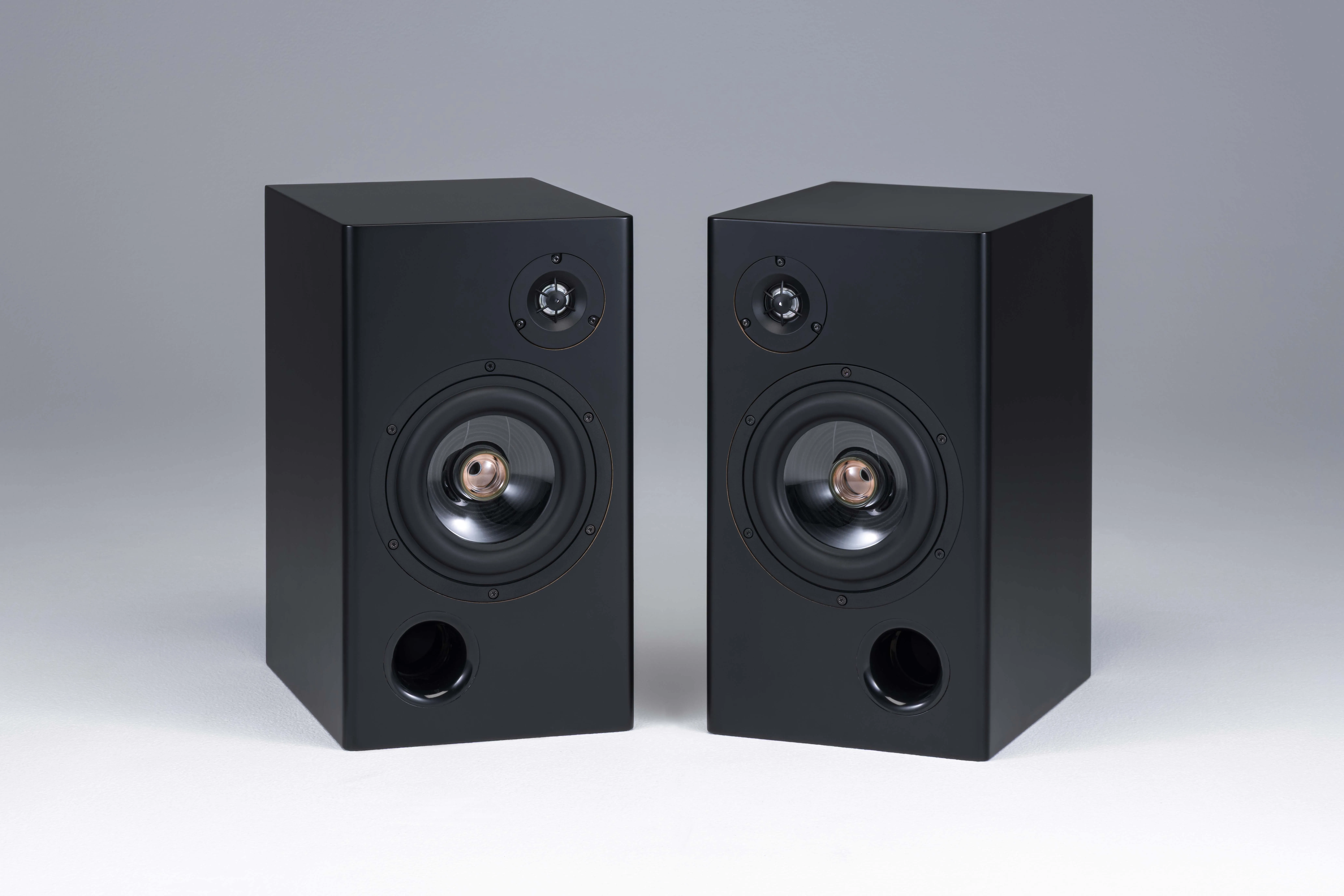 A prototype speaker using an ultra-thin glass diaphragm