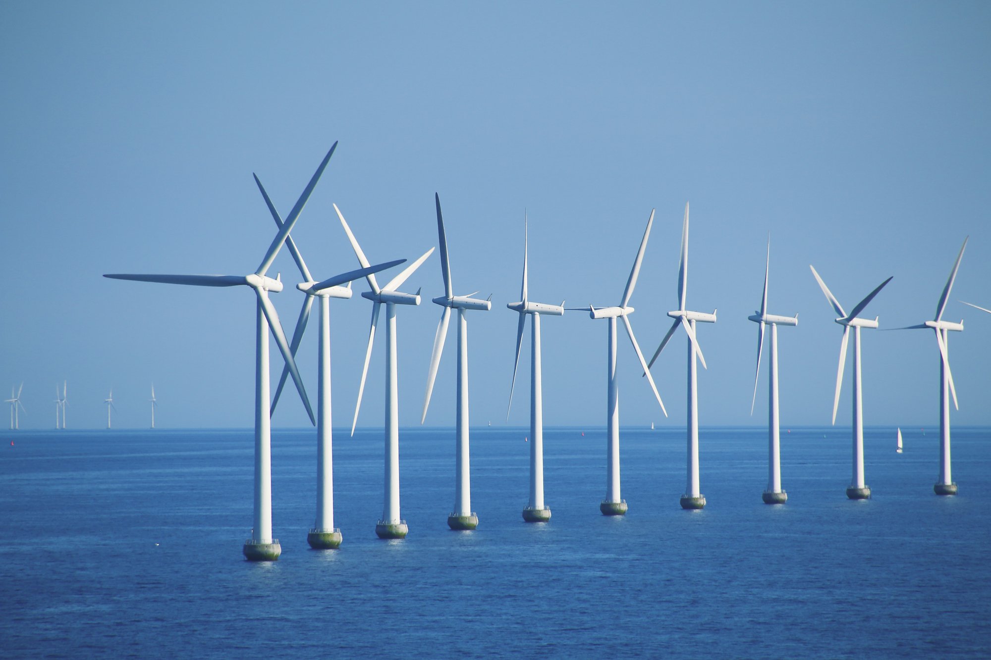 Wind turbine for wind power generation