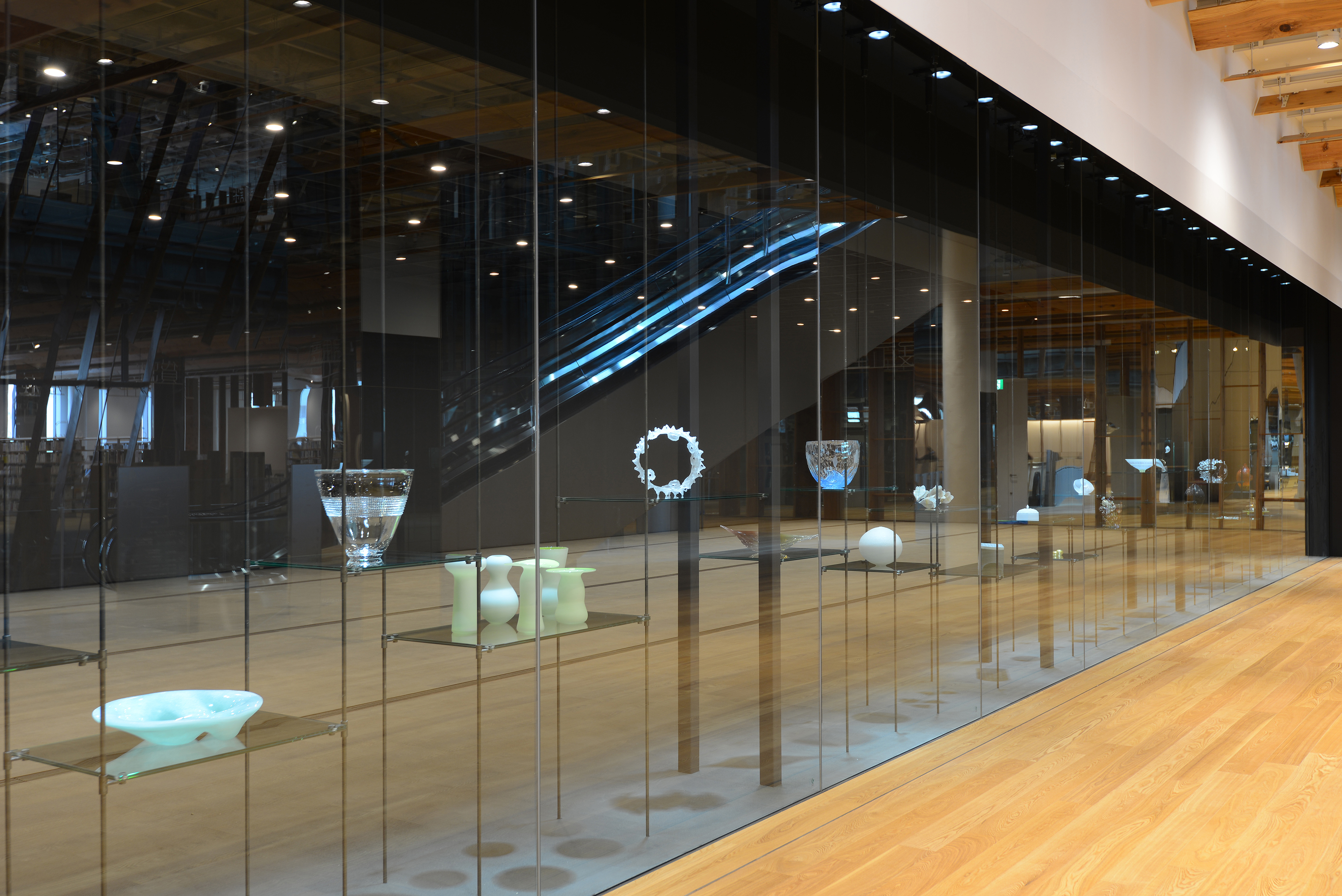 Glass Art Passage exhibition, photo: Toshiharu Murosawa